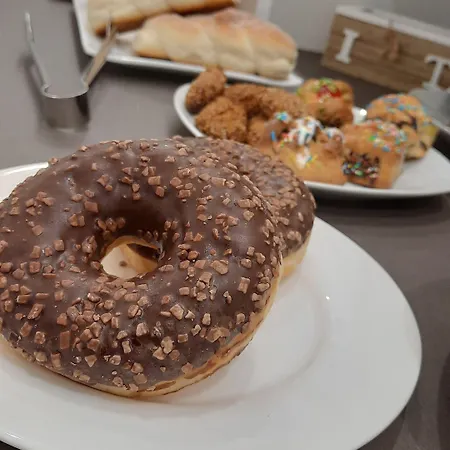 فندق مبيت وإفطار Ai 4*