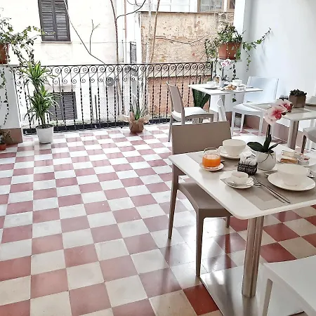 Ai Bed & Breakfast 4*