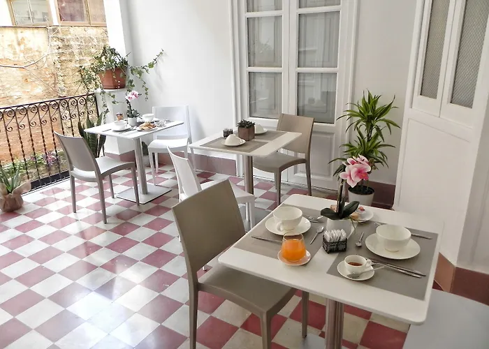 ベッド・アンド・ブレックファスト Ai 4*